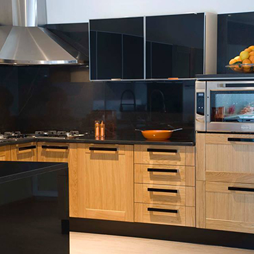 Cuisine en bois naturel - Chic House